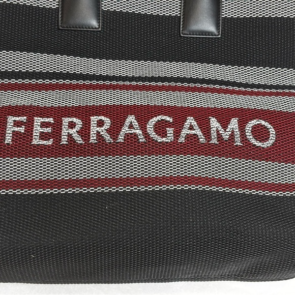 Ferragamo Logo Jacquard Signature Tote Bag - Picture 5 of 10